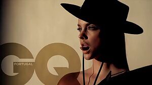 Barbara Palvin in GQ Portugal