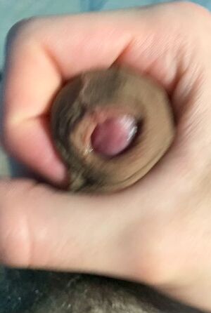 Foreskin Amateur Close Up Fast Male Masturbation