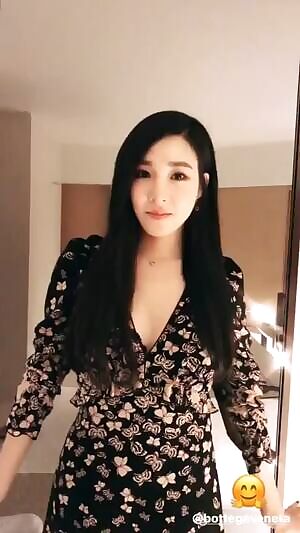 Ex SNSD - Tiffany Hwang