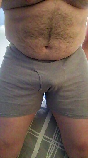 A little boner bounce for you guys ;)