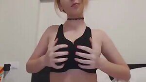 Sports bras edition 👅