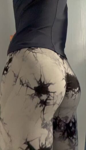 Wetting Omorashi Pee Peeing Piss