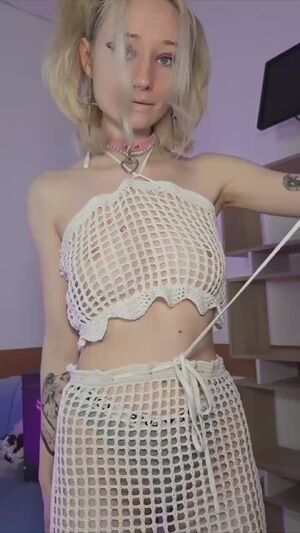 Growth Fetish Amateur Ass Big Tits