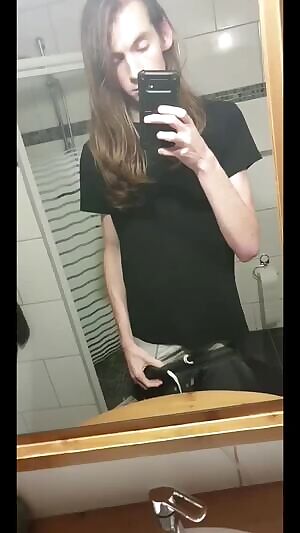 Cock & face reveal