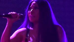 Nicki looking ridiculously thick