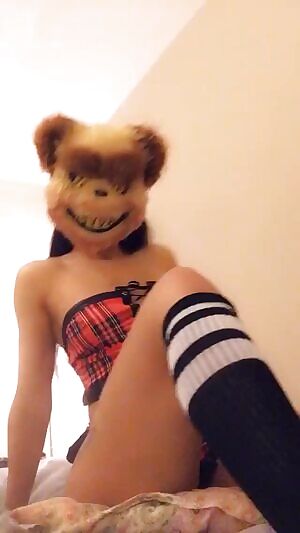 Humping My Pillow.. Halloween Edition💀🎃😜