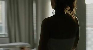 Catherine Brunet & Mylène Mackay in Nelly