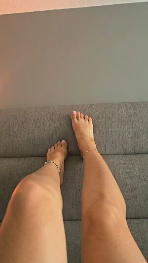 Footjobs Inside Nylons Cum On Feet