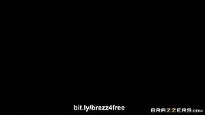 Brazzers LIVE: Valentines Day Affair - with Luna Star