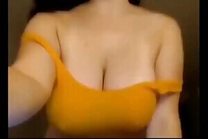 Girl in Yellow top !!!