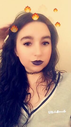 Selling sexy eos especially for you makes me smile, my customs are open again! W/ over 30 premades