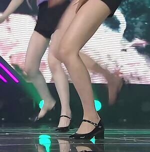 Oh My Girl - Yooa, Arin & Binnie