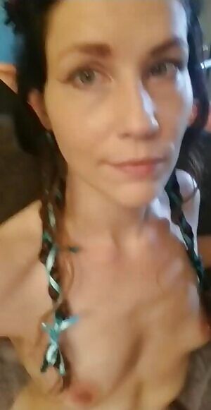 Hyrule girl, stripped and plugged