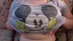 Natural tits jiggle