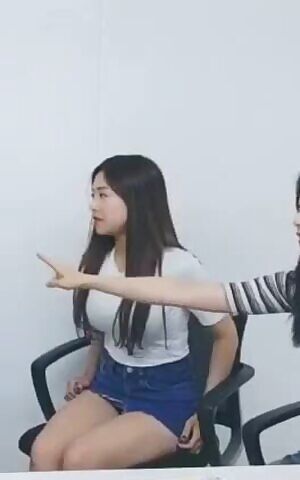 April - Chaewon