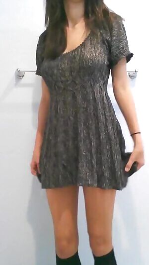 /u/Alyssa_At_Night - Miss Cuteness peeling again