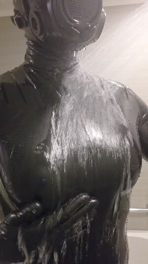 Shiny Catsuit Latex Rubber