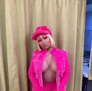 Onika looking good 🤤