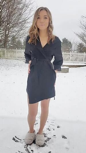 This is what a real life snow angel looks like ❄😇