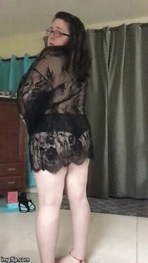 Booty & lace. Like?: chaturbate&twitter —> nerdysub16. 💋