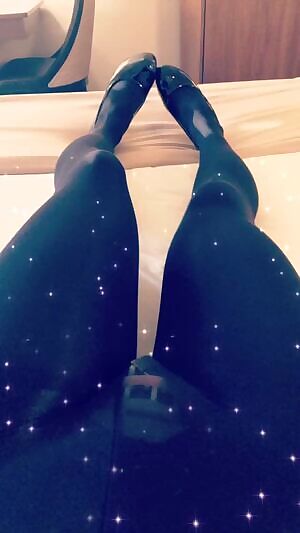 Alone in a hotel. Every upvote is a minute I’ll ride my toy tonight.