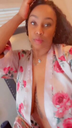 Ebony Exhibitionist Amateur OnlyFans dirty flexing