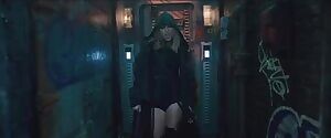 Taylor Swift's legs are amazing