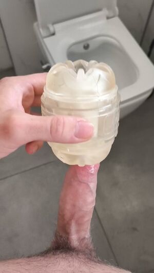 Edging Amateur Cock Fleshlight Masturbating