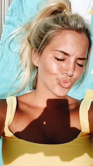 LOVE tan belly pics/gifs like this