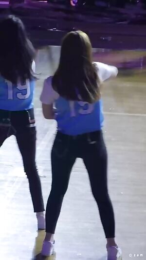 I want to watch Kpop star Soyee take a stud's cock in her tight Asian butt