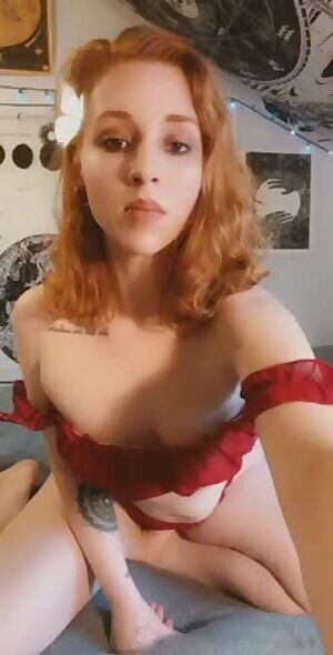 Pretty girls smoke weed😇✨💨