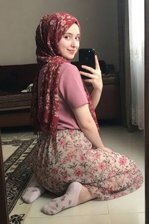 Ass & Feet Hijab HolesandSoles Muslim