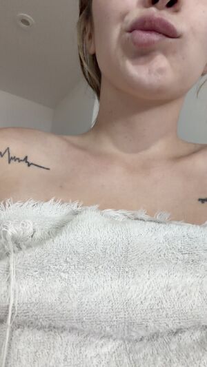 Belly Play Boobs Natural Tits OnlyFans