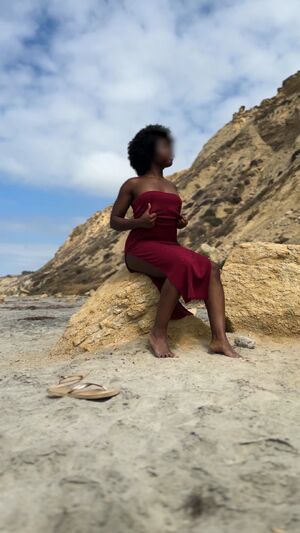 Afro Beach Queen