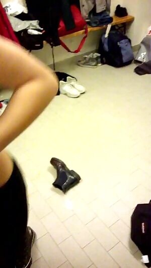 Dressing room drop
