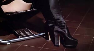 Ely Galleani - Baba Yaga