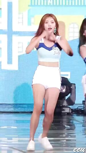 Laboum Haein cleavage & legs
