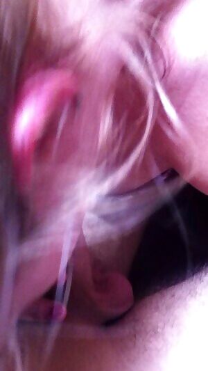 Amateur teen deepthroat