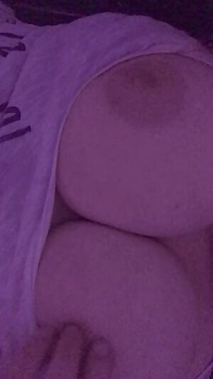 Second cake day gif, I still can't believe the response to my first gif/last post. Request anything you want 😍😘