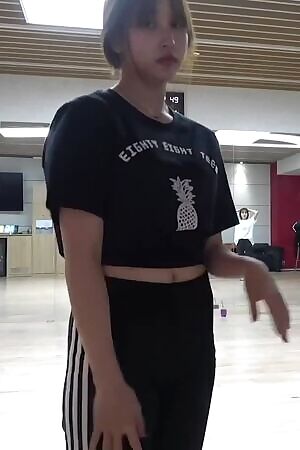 TWICE - Mina