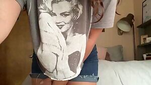 Celebrating 1000 ollowers with my first panty peel! I know I've been a bit of tease ;) enjoy!