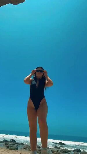 Julia Kelly