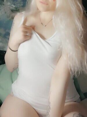 I love being a tease 😻🌸💦✨💙