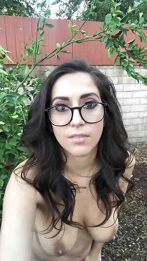 Heyitsapril