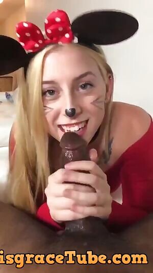 Fucking her mouth