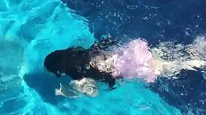 f Sulli - Swimming BOOTY