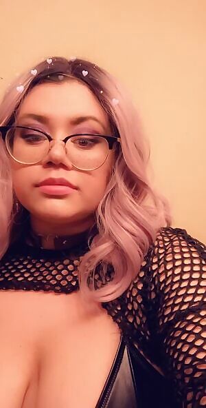 Had some fun tonight with this get up :) 💕💦😈🥰