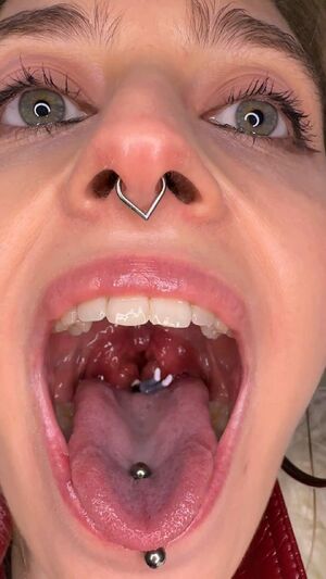 Giantess IRL Throat Vore