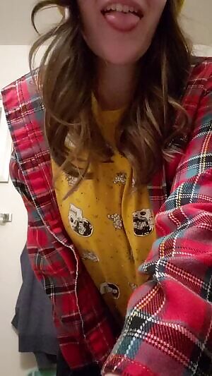 Not my longest gif, but I thought it was cute 🤷‍♀️