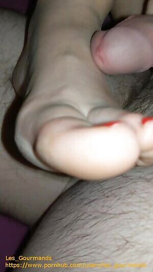 I Love Huge Load On My Feet